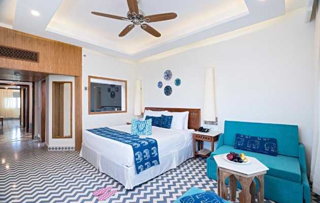 clarks-shiraz-jaipur